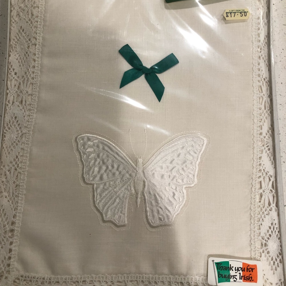 Irish Linen table runner. Vintage (1970). New in box. 12”x36”